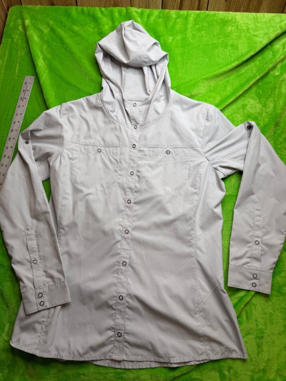 Kuhl Light Gray M Hooded Long Sleeve Shirt with Snap Buttons